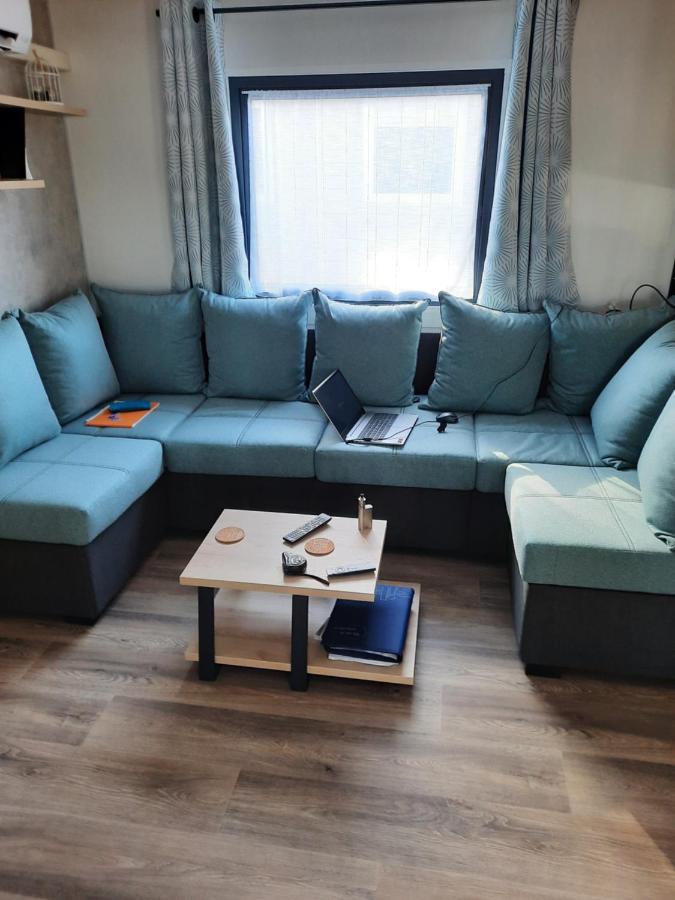 Jpp Marie Ange Proprietaire Hotel Saint-Julien-en-Born Kültér fotó