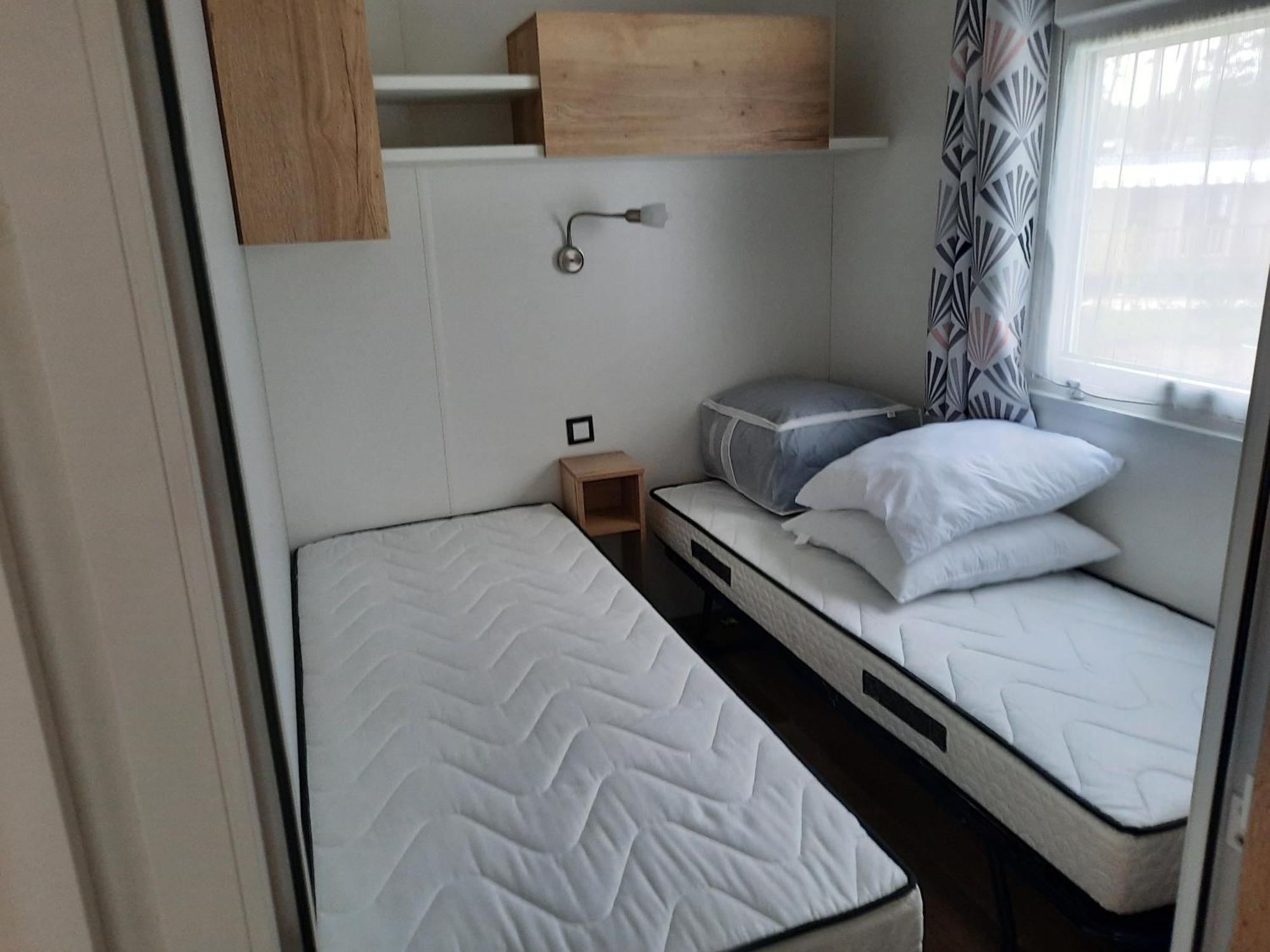 Jpp Marie Ange Proprietaire Hotel Saint-Julien-en-Born Kültér fotó